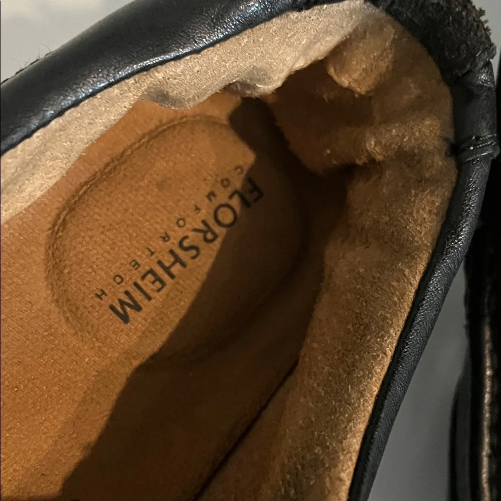 Florsheim Men's Black Slip-On Loafers Size 10.5 Design‎ for comfort. Like New.